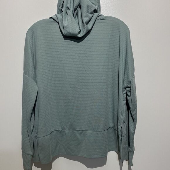 Mondetta Women's Green Performance Luxury Hooded Workout Top Size Small - Picture 7 of 10
